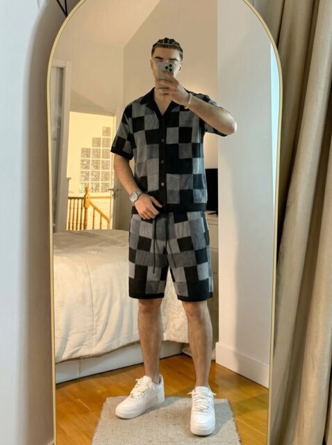 Customer wearing ESSNTL Pixel Set